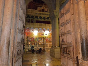 Church of the Holy Sepulchre overnight