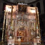 Front of edicule over the Tomb of Christ (Seetheholyland.net)