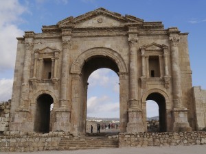 Hadrian’s Arch (Zairon / Wikimedia)