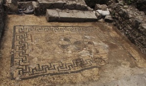 Mosaic floor with rosette design found at Magdala (© Magdala Center – Universidad Anáhuac México Sur)