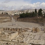 Oval Plaza at Jerash (Zairon / Wikimedia)