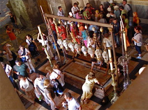 Stone of Anointing from above (Seetheholyland.net)