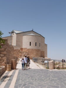 The church on Mt Nebo (Seetheholyland.net)